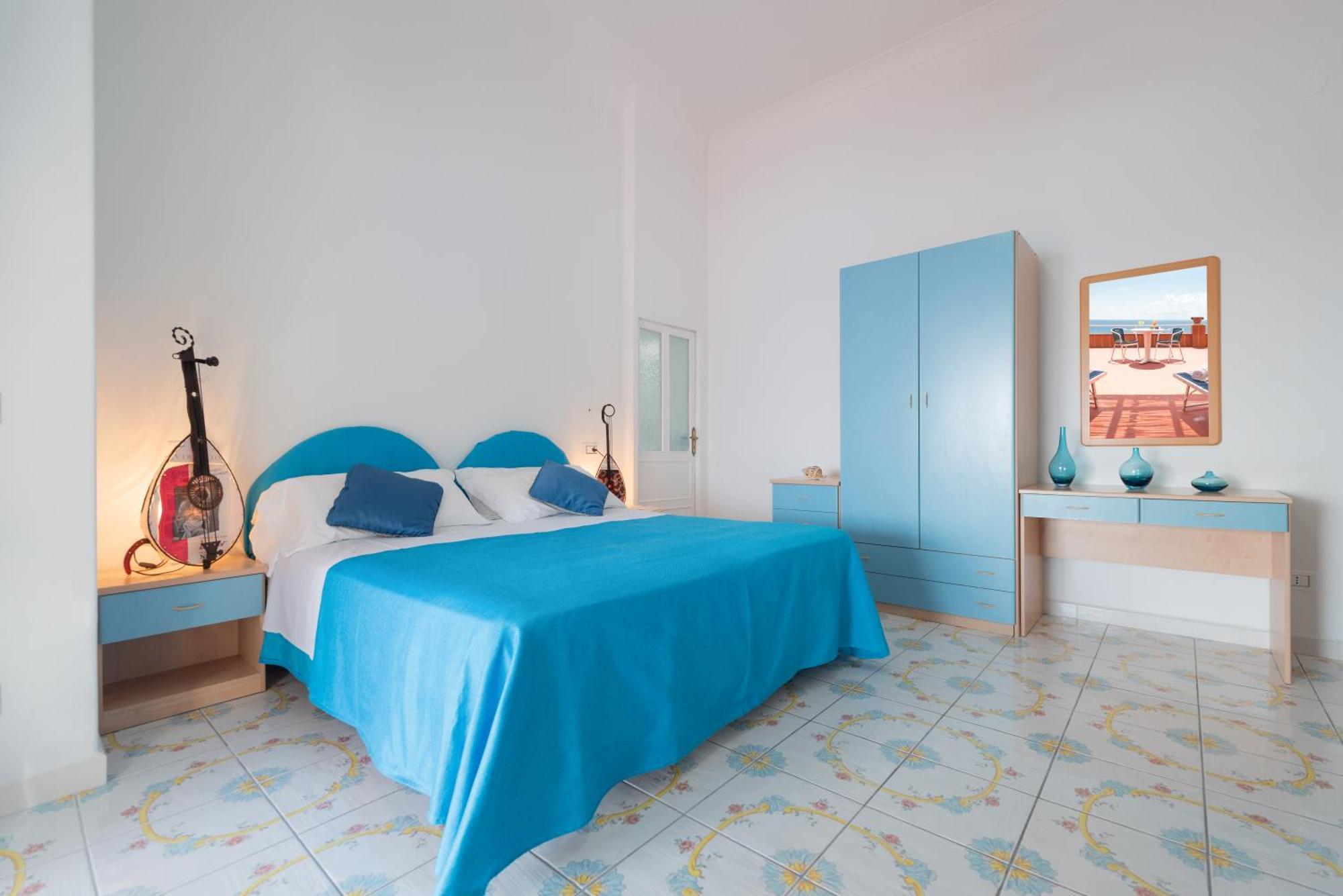 Hotel Villa Sirena Sant'Angelo  Kültér fotó