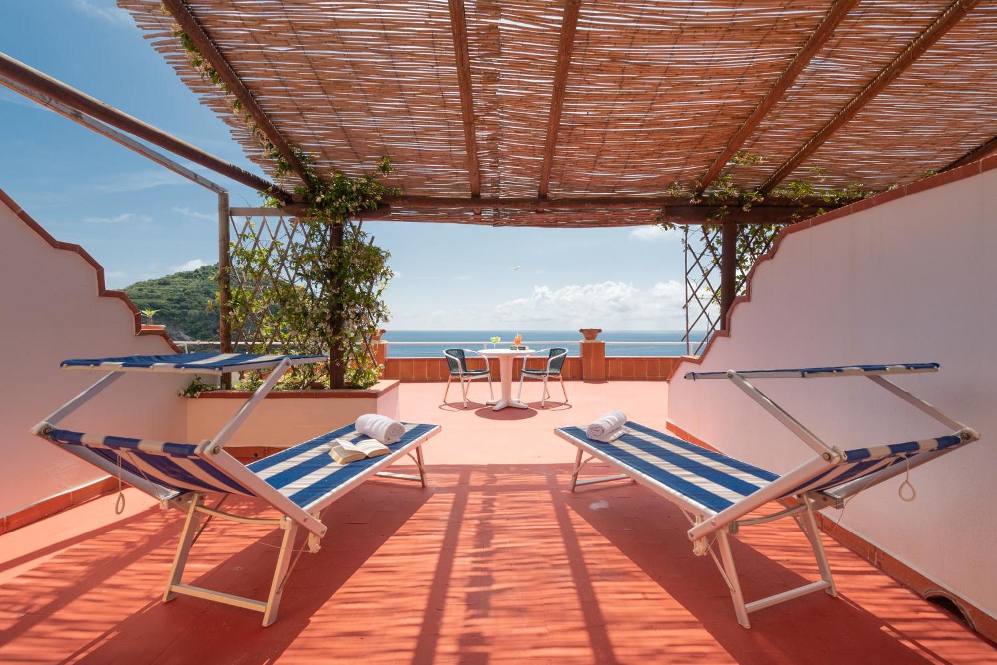 Hotel Villa Sirena Sant'Angelo  Kültér fotó