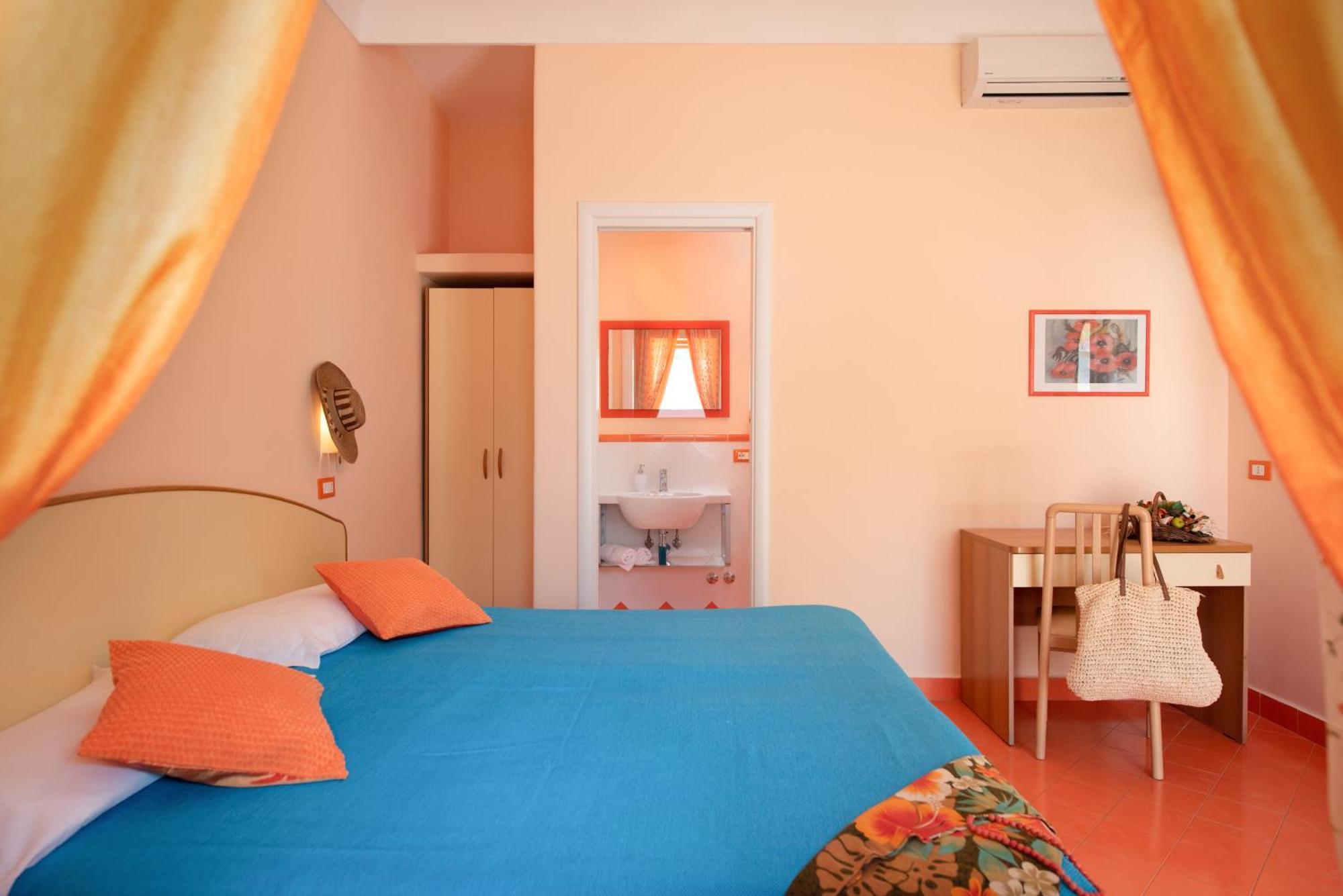 Hotel Villa Sirena Sant'Angelo  Kültér fotó
