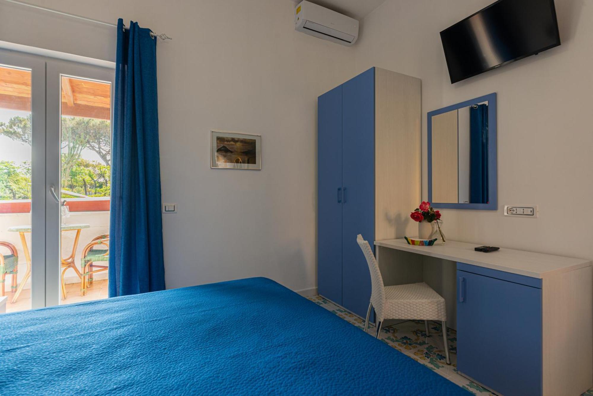 Hotel Villa Sirena Sant'Angelo  Kültér fotó