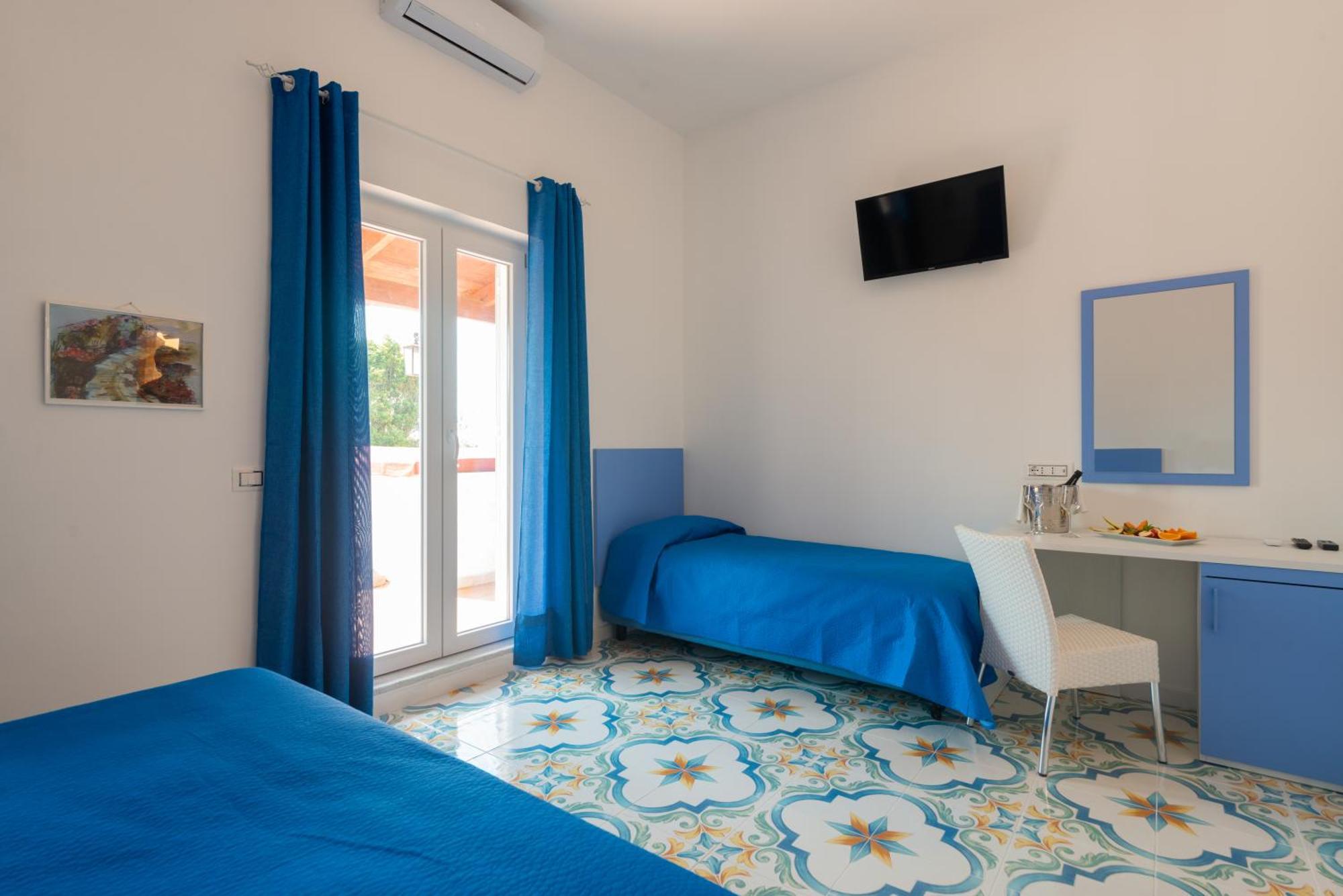 Hotel Villa Sirena Sant'Angelo  Kültér fotó