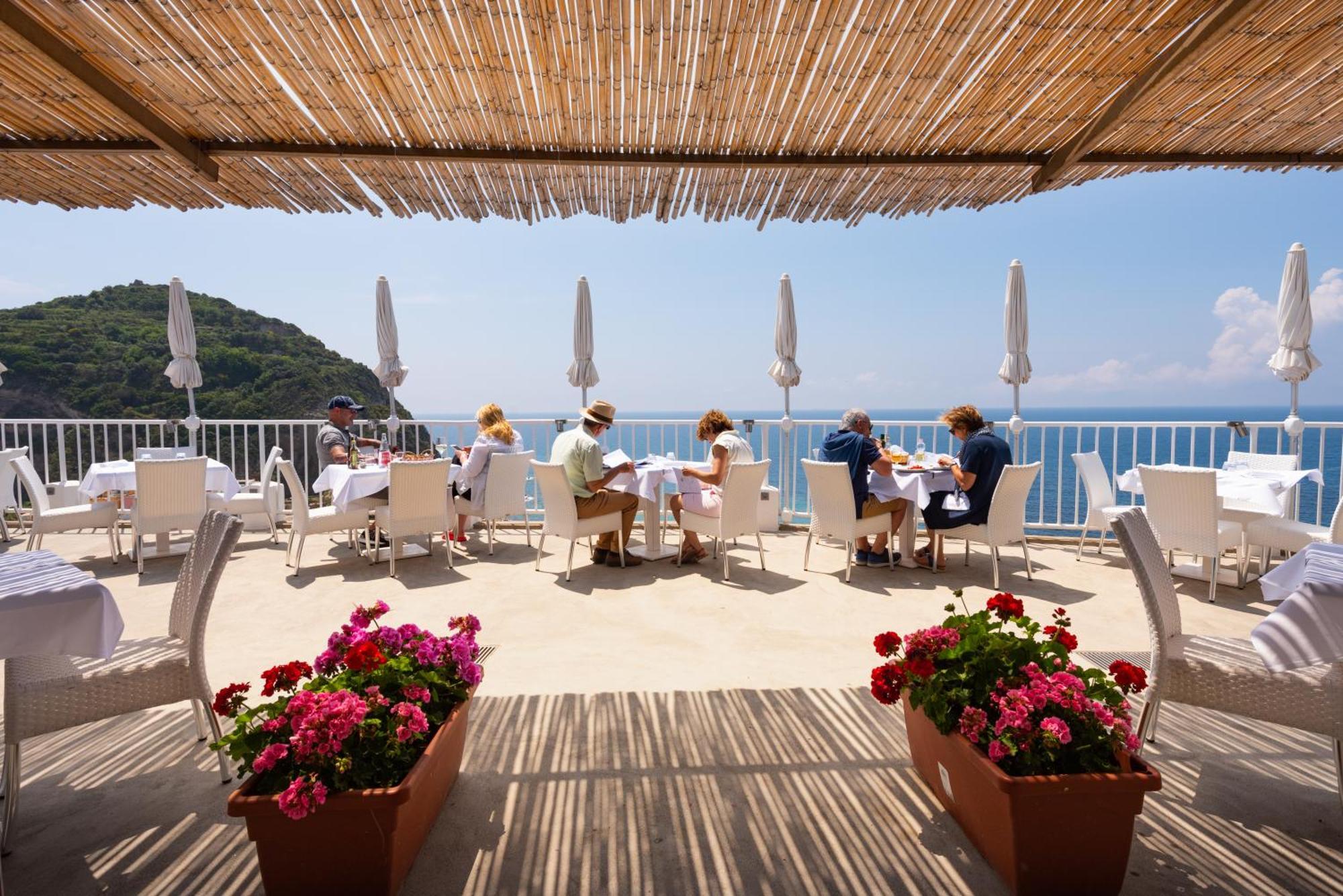 Hotel Villa Sirena Sant'Angelo  Kültér fotó