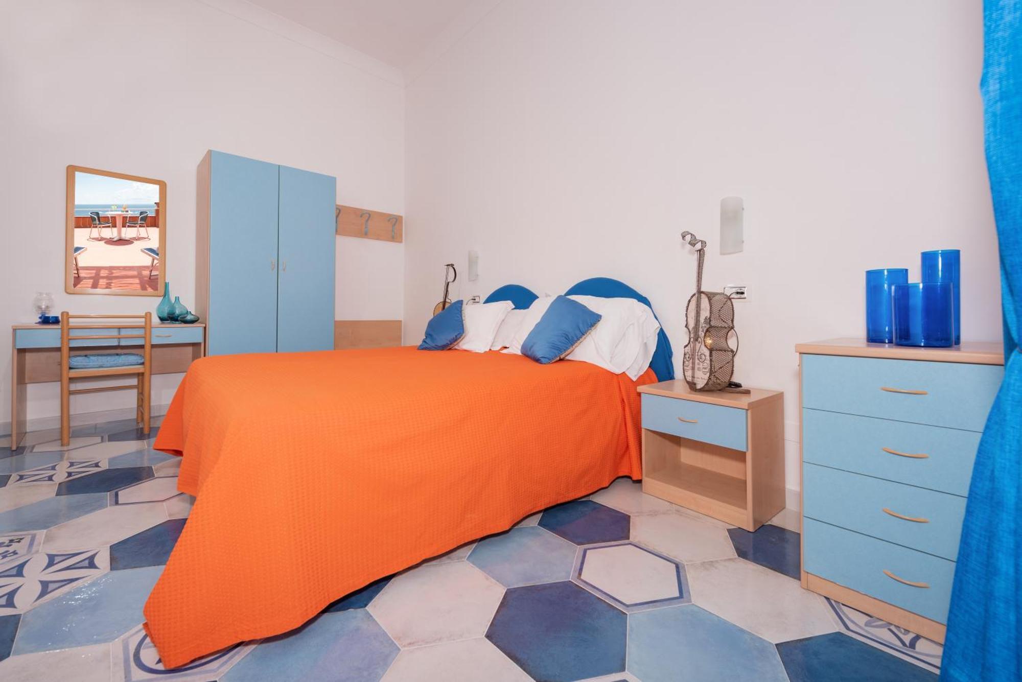 Hotel Villa Sirena Sant'Angelo  Kültér fotó