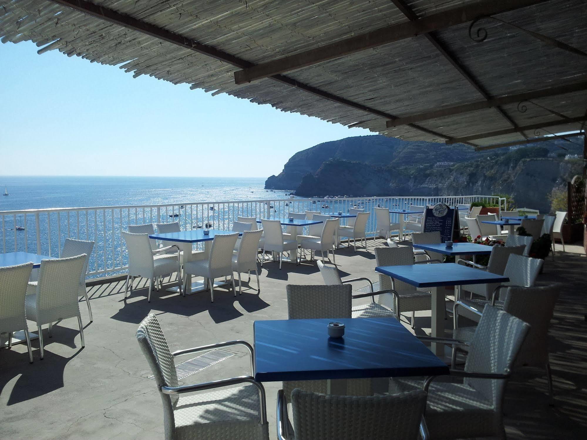 Hotel Villa Sirena Sant'Angelo  Kültér fotó