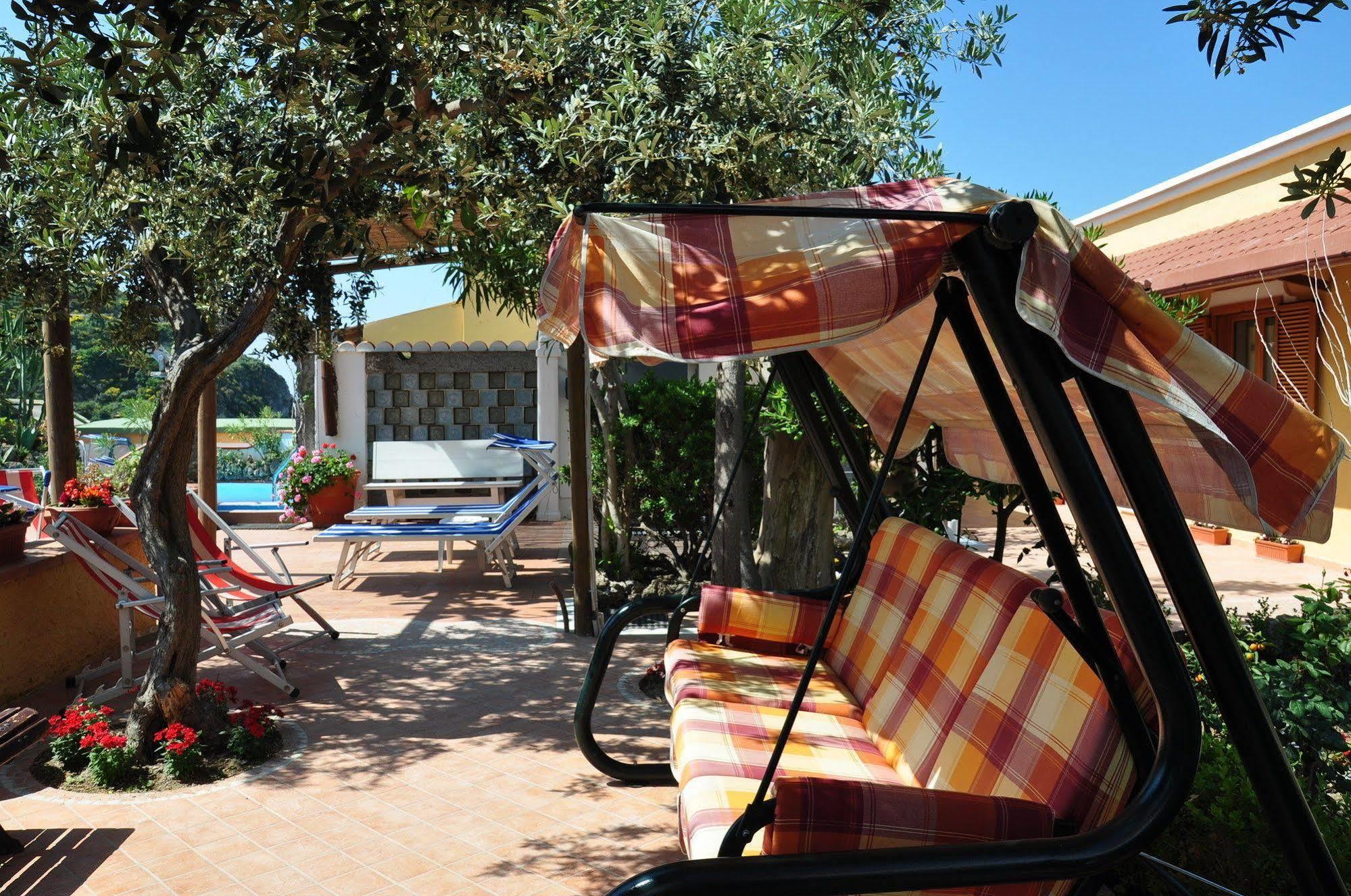 Hotel Villa Sirena Sant'Angelo  Kültér fotó